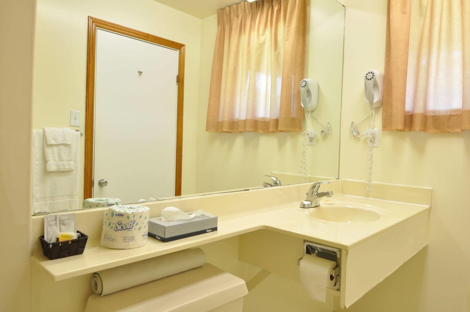 Colonial House Motor Inn Perth Dış mekan fotoğraf